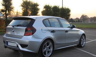 Спойлер крышки багажника BMW E81, E87 стиль Aero фото