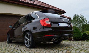 Дифузор задній Skoda Superb II під дві вихлопні фото