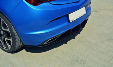 Центральный диффузор заднего бампера Opel Astra J OPC / VXR фото