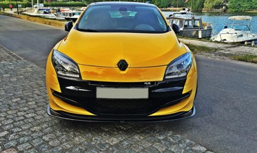 Накладка на передний бампер Renault Megane 3 версия RS вар.2 фото