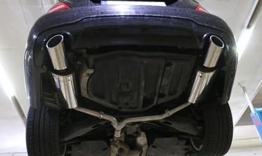 диффузор заднего бампера Mercedes W204 в стиле AMG фото