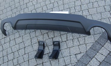 диффузор заднего бампера Mercedes W204 в стиле AMG фото
