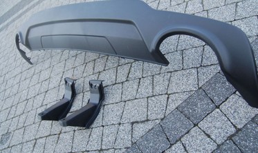 диффузор заднего бампера Mercedes W204 в стиле AMG фото