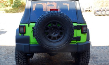 Задние LED фонари Jeep Wrangler JK (тонированные) фото