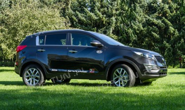 нижние накладки боковых стекол Kia Sportage фото