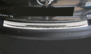 защитная накладка на бампер с ребрами Opel Crossland X (матовая) фото