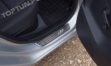 накладки на пороги с LED подсветкой Hyundai I30 фото