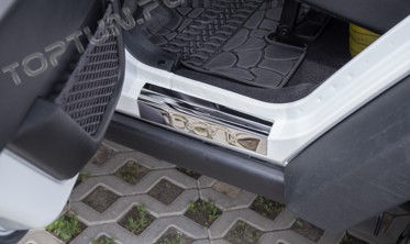 накладки на пороги із нержавіючої сталі Jeep Wrangler JK фото