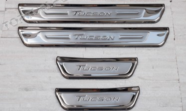 защитные накладки на пороги из нержавеющей стали Hyundai Tucson фото
