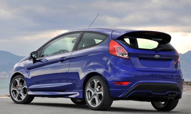 Спойлер со стопом Ford Fiesta VI Hatchback фото