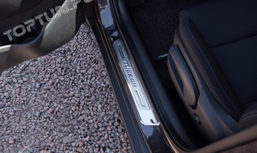 защитные накладки на пороги из нержавеющей стали Hyundai Tucson фото