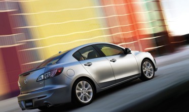 спойлер на кришку багажника Mazda 3 Sedan фото