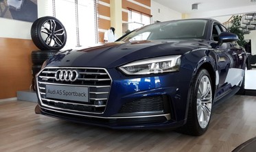 Накладка на бампер с загибом Audi A5 Sportback фото