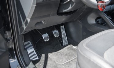 накладки на педали Hyundai IX35 механ. фото