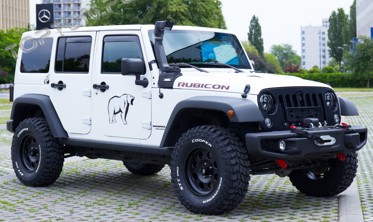 передній бампер CALIFORNIA OEM Jeep Wrangler JK фото