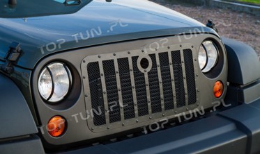 Тюнинговая решетка радиатора Jeep Wrangler JK фото