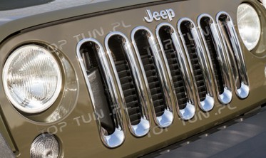 накладки на решітку радіатора для Jeep Wrangler фото