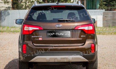 хром накладка на крышку багажника Kia Sorento (нижняя) фото