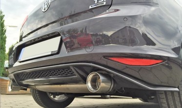 Диффузор заднего бампера Volkswagen Golf VII в стиле GTI  фото