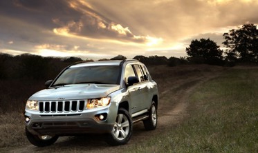 реснички (накладки на фары) Jeep Compass черные фото