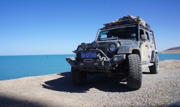 передний бампер для Jeep Wrangler JK / JL с диодами фото
