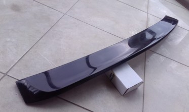 бленда (козырек на стекло) BMW E90 фото