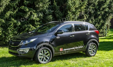 Листвы стоек дверей Kia Sportage  фото