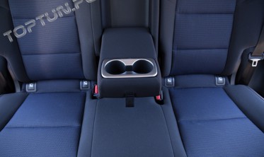 декоративная накладка на задний подлокотник Hyundai Tucson фото