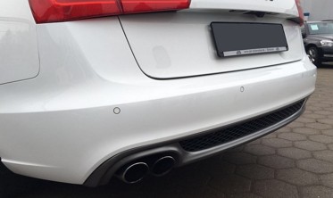 Диффузор заднего бампера Audi A6 C7 в стиле S-line с одним вырезом фото