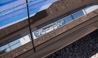накладки на бічні двері Hyundai Tucson фото