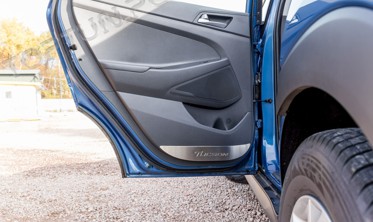 накладки на двери Hyundai Tucson (внутренние) фото