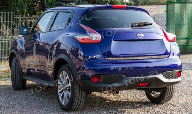 полированная накладка на крышку багажника Nissan Juke (нижняя) фото