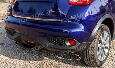 полированная накладка на крышку багажника Nissan Juke (нижняя) фото