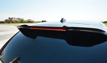 Накладка на спойлер Volvo V60 Polestar рестайл фото