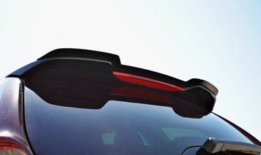 Накладка на спойлер Volvo V60 Polestar рестайл фото
