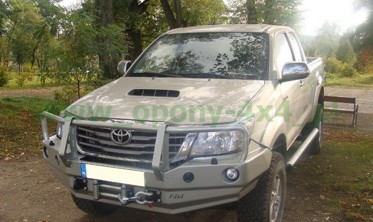 Захисна дуга переднього бампера Toyota Hilux (2011-2015) фото