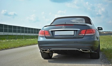 Центральний дифузор заднього бампера Mercedes W207 Coupe, Cabrio фото