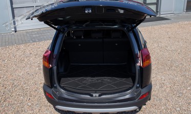 захисна накладка на багажник Toyota RAV4 фото
