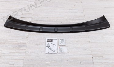 захисна накладка на багажник Toyota RAV4 фото
