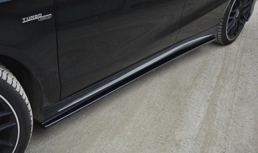Накладки на пороги Mercedes A W176/ CLA 117 AMG/ CLA 117 AMG-line FL фото