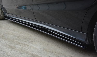 Накладки на пороги Mercedes A W176/ CLA 117 AMG/ CLA 117 AMG-line FL фото