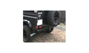 Бампер задній Land Rover Defender 90 фото