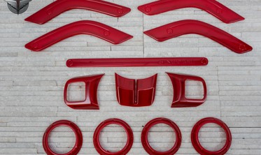 комплект декоративных накладок в салон Jeep Wrangler JK (красные) фото