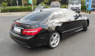 Спойлер кришки багажника Mercedes W207 фото