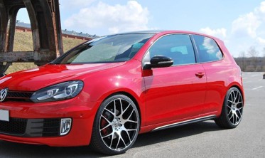 Накладки під пороги Volkswagen Golf 6 GTI-стиль фото