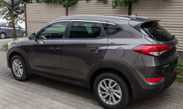 молдинги вокруг окон Hyundai Tucson фото