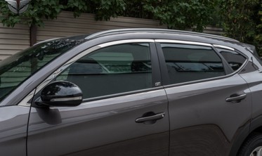 молдинги вокруг окон Hyundai Tucson фото