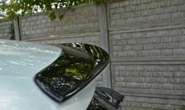 Накладка на спойлер Renault Megane Mk4 Hatchback фото