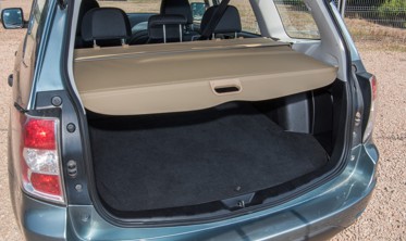 шторка-полка багажника Subaru Forester, бежевая фото