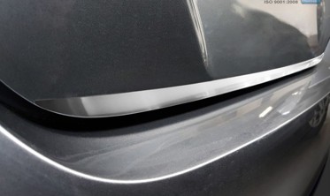 Защитная накладка на крышку багажника Nissan Leaf II Hatchback  фото